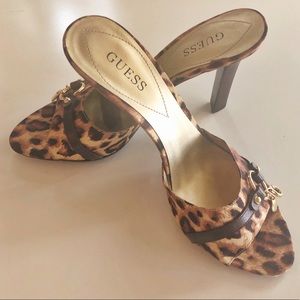 Guess leopard print slide sandal heels Sz 8